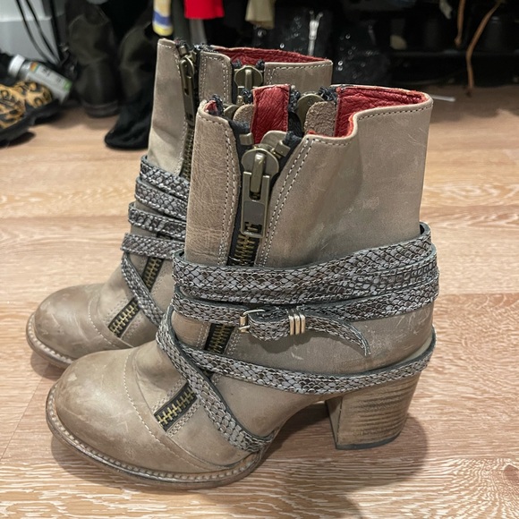 Freebird by Steven Balboa Boots